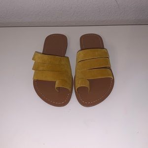 Marc Fisher LTD Rilee Strappy sandals sz 5.5